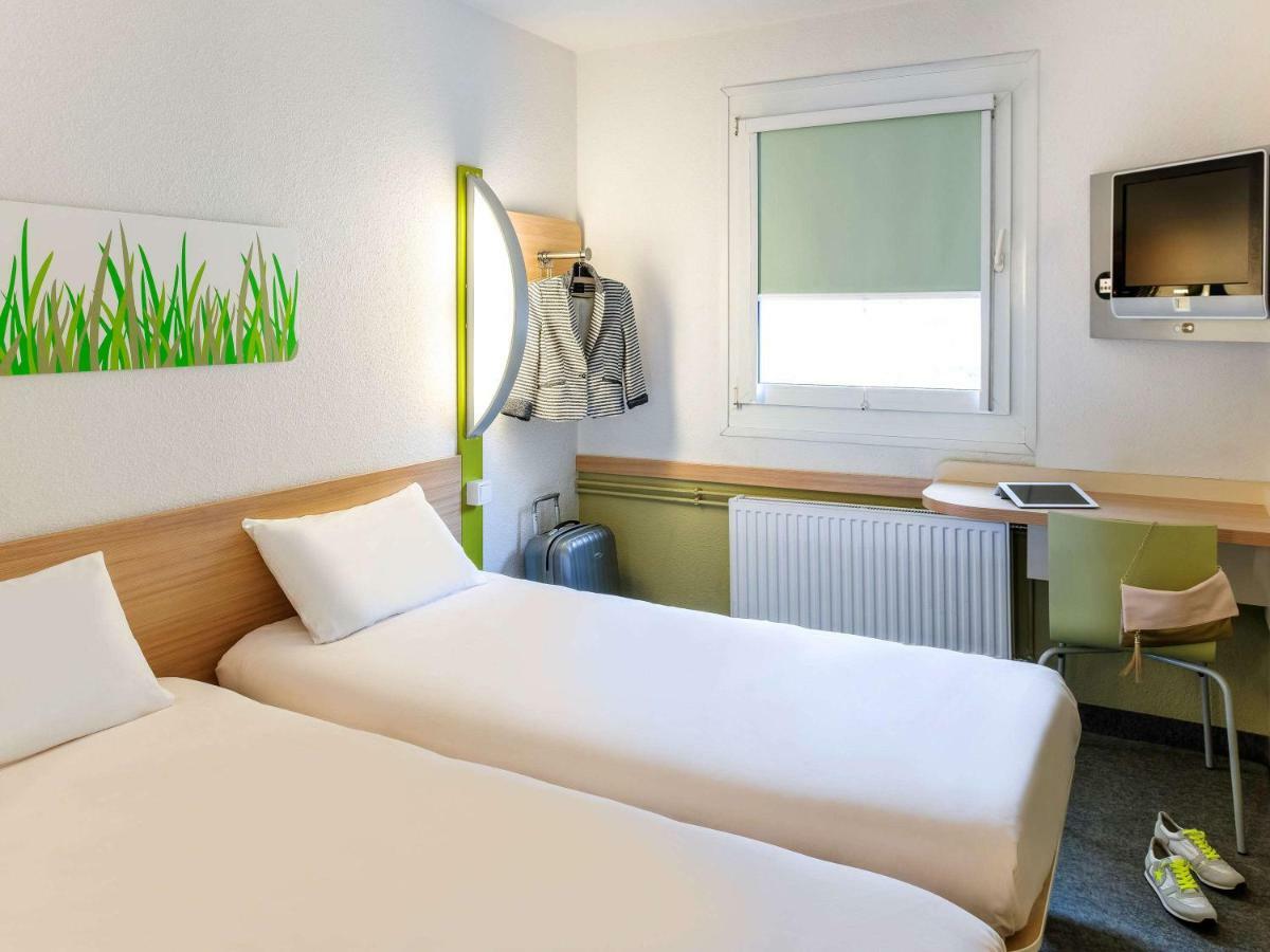 Ibis Budget Châteaudun Exterior photo